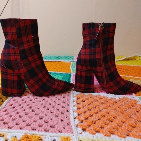 Alias Mae Ahara Bootie EU 36 Plaid Chunky Unique Statement Zipper Red Tartan - Picture 3 of 15